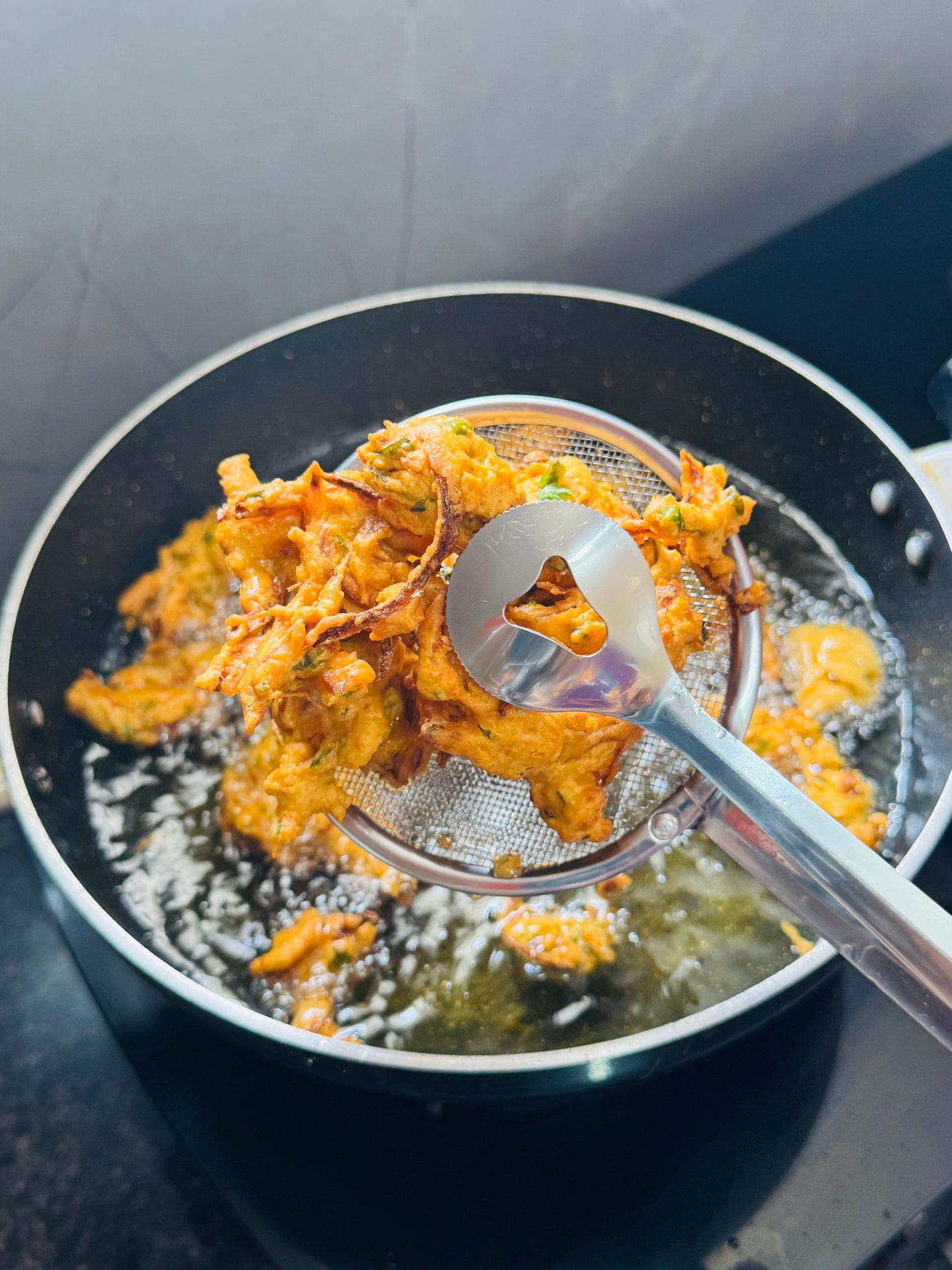 Stainless steel Tongs & stainer